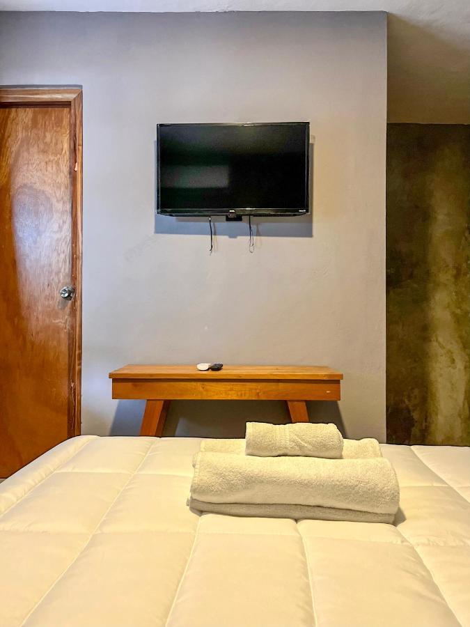 Ariche Valladolid Hotel & Hostal Экстерьер фото