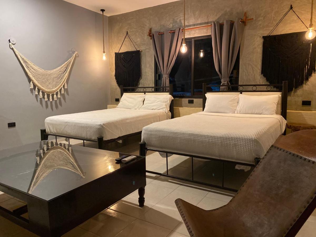 Ariche Valladolid Hotel & Hostal Экстерьер фото
