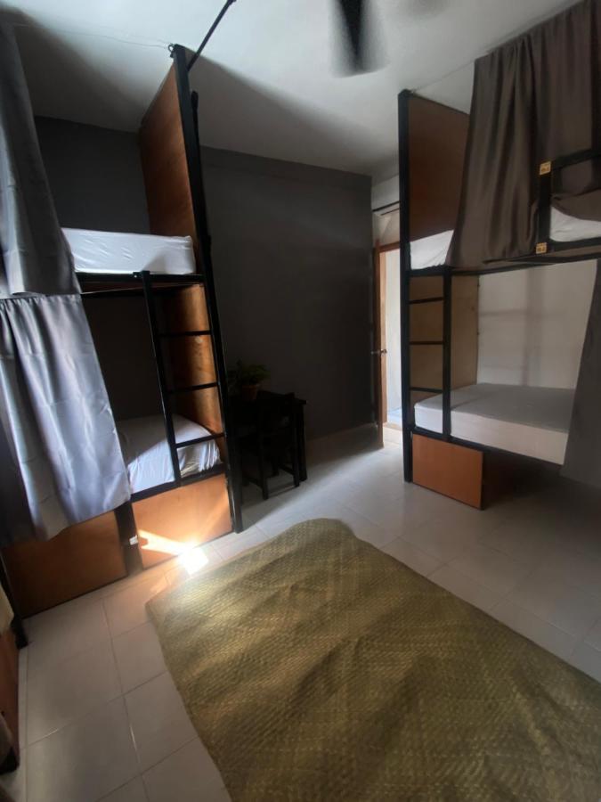 Ariche Valladolid Hotel & Hostal Экстерьер фото